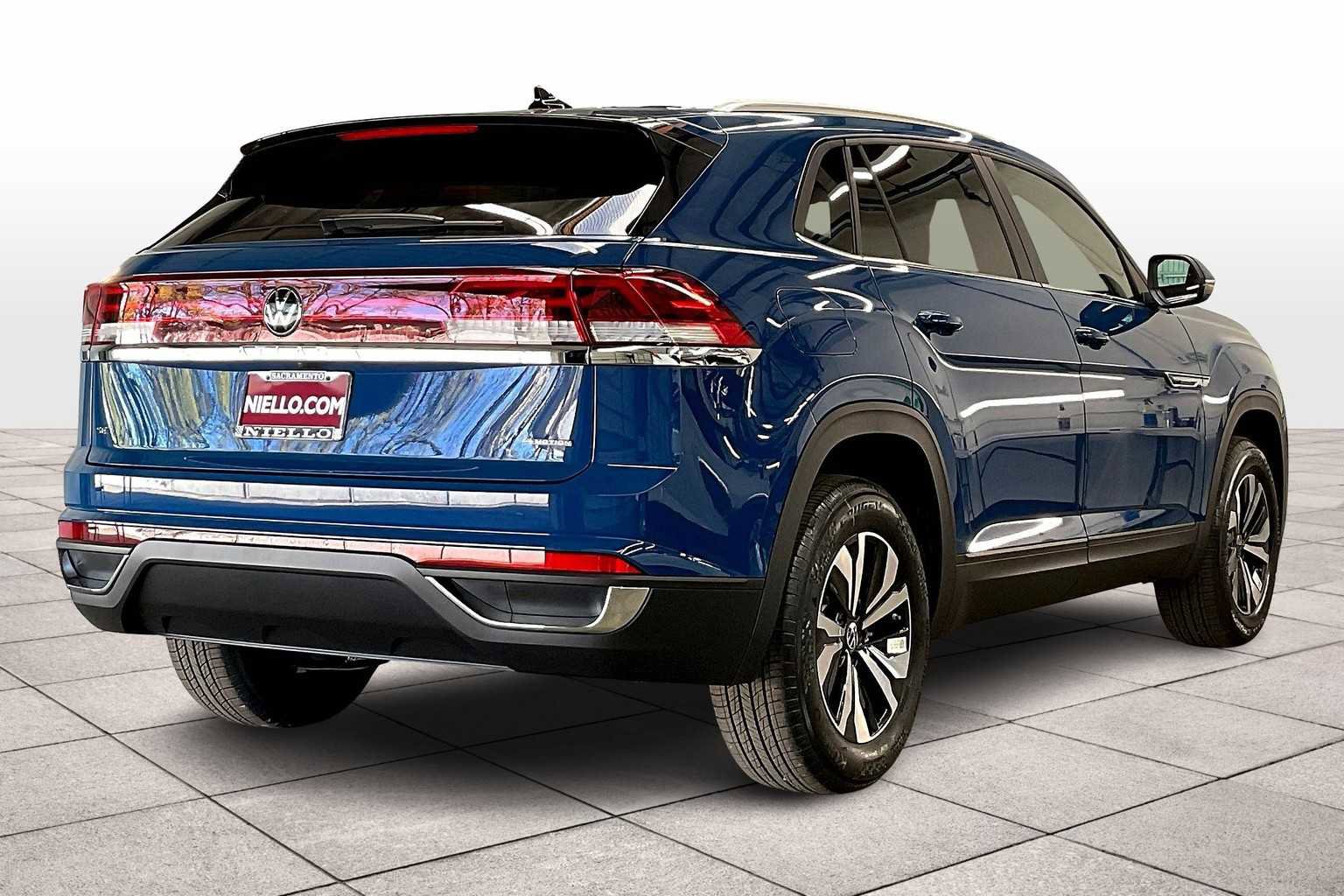 New 2025 Volkswagen Atlas Cross Sport SE image 4