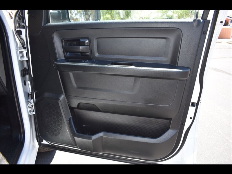 Used 2018 RAM 1500 4x4 Crew Cab w/ Protection Group image 33