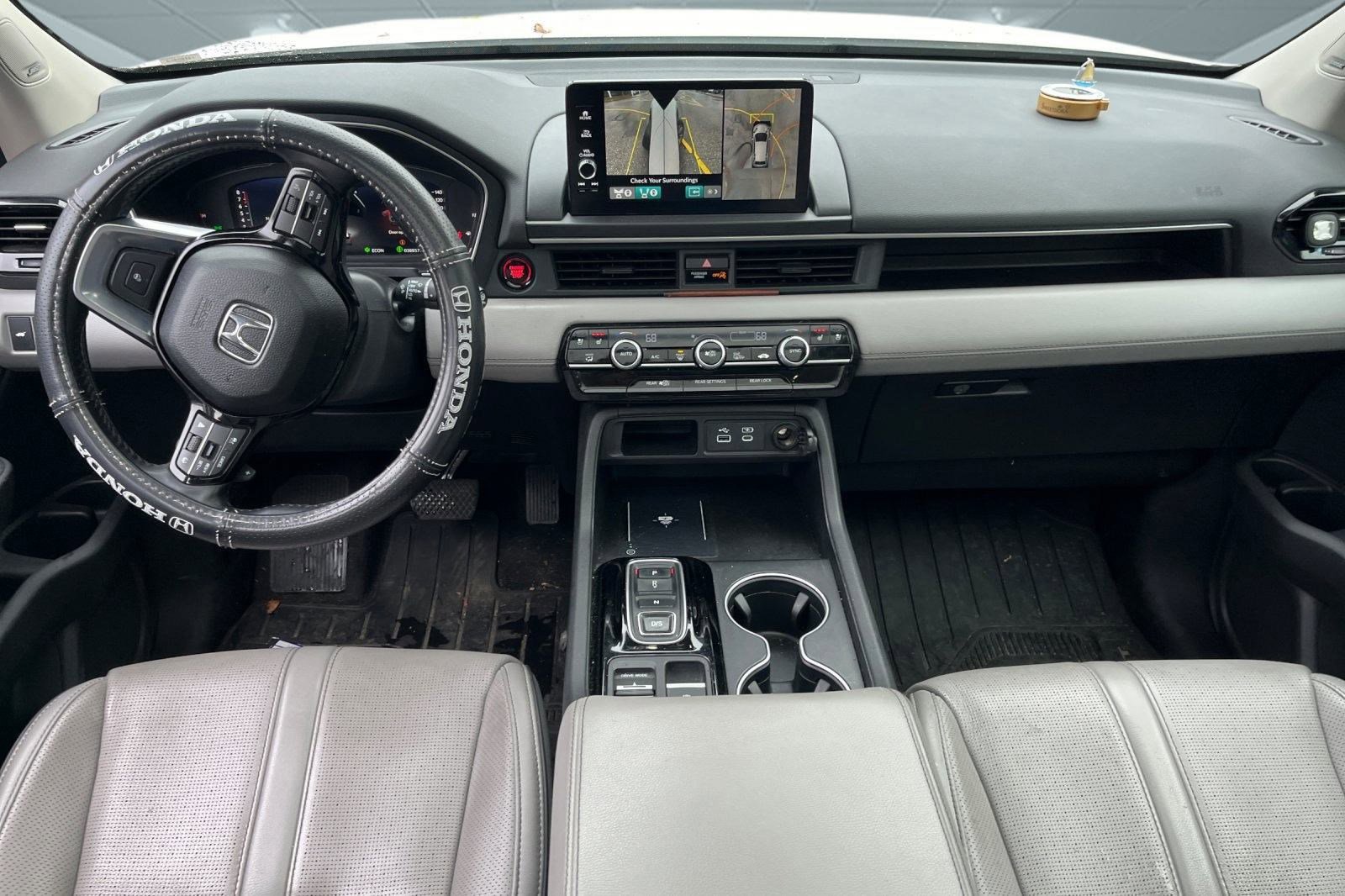 Used 2023 Honda Pilot Elite image 7