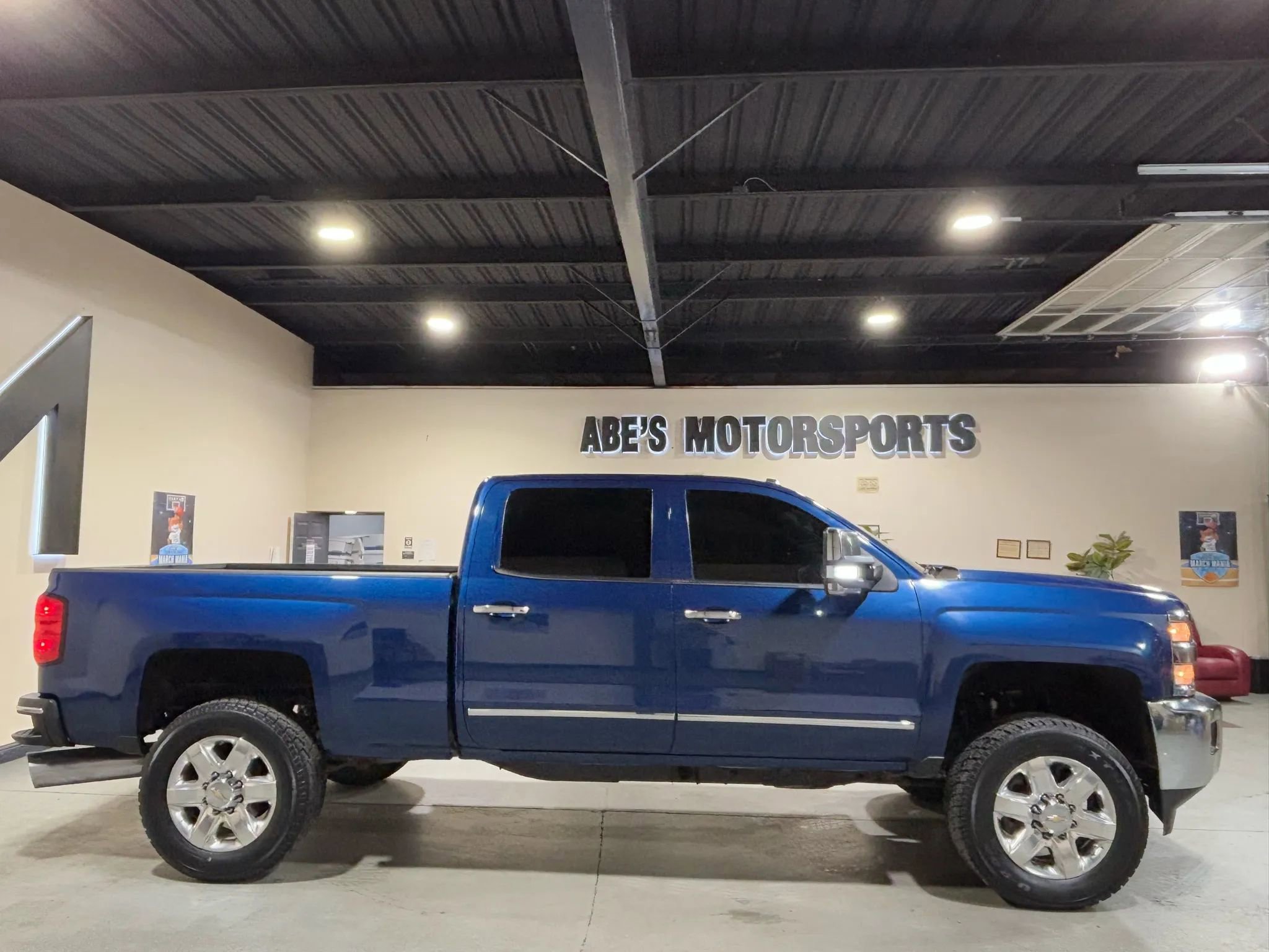 Used 2016 Chevrolet Silverado 2500 LTZ w/ Duramax Plus Package image 4