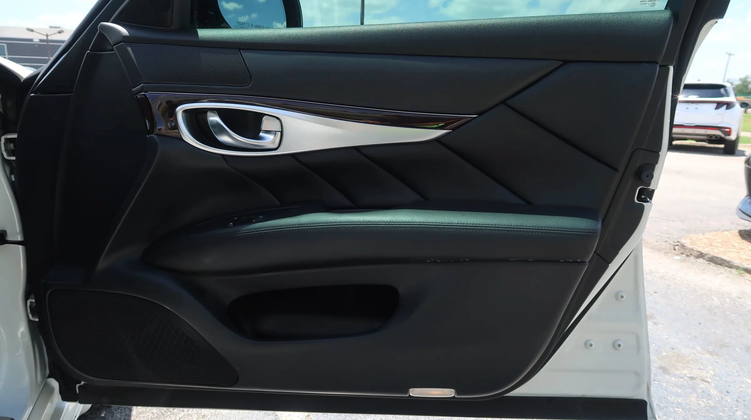 Used 2019 INFINITI Q70 Luxe w/ Sport Package RWD image 47