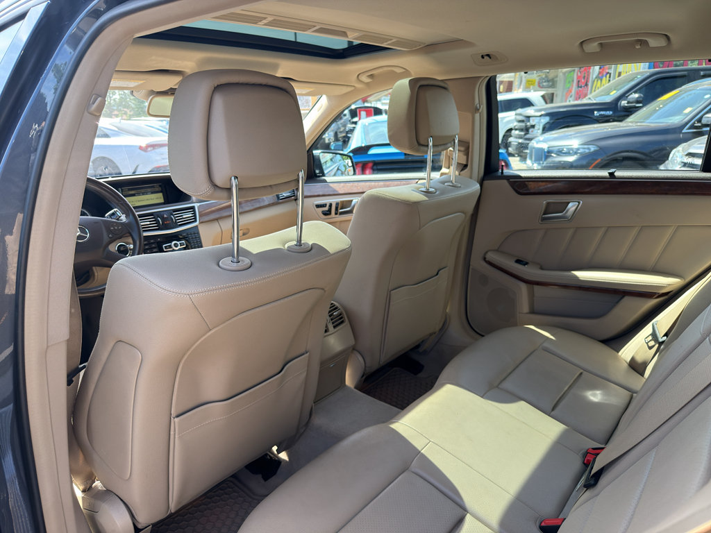 Used 2012 Mercedes-Benz E 350 4MATIC Wagon image 15
