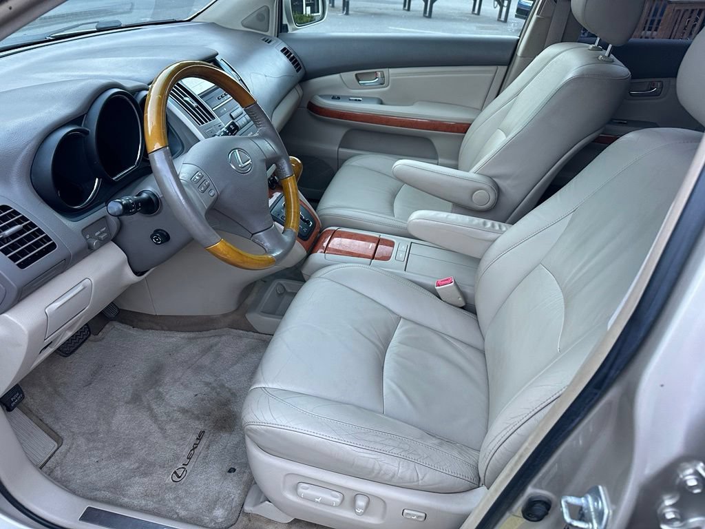 Used 2006 Lexus RX 330 FWD image 9