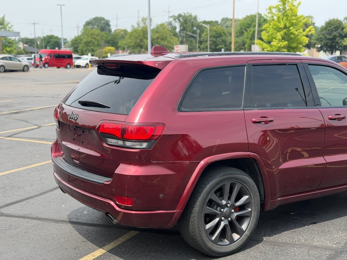Used 2020 Jeep Grand Cherokee High Altitude AWD/4WD image 5