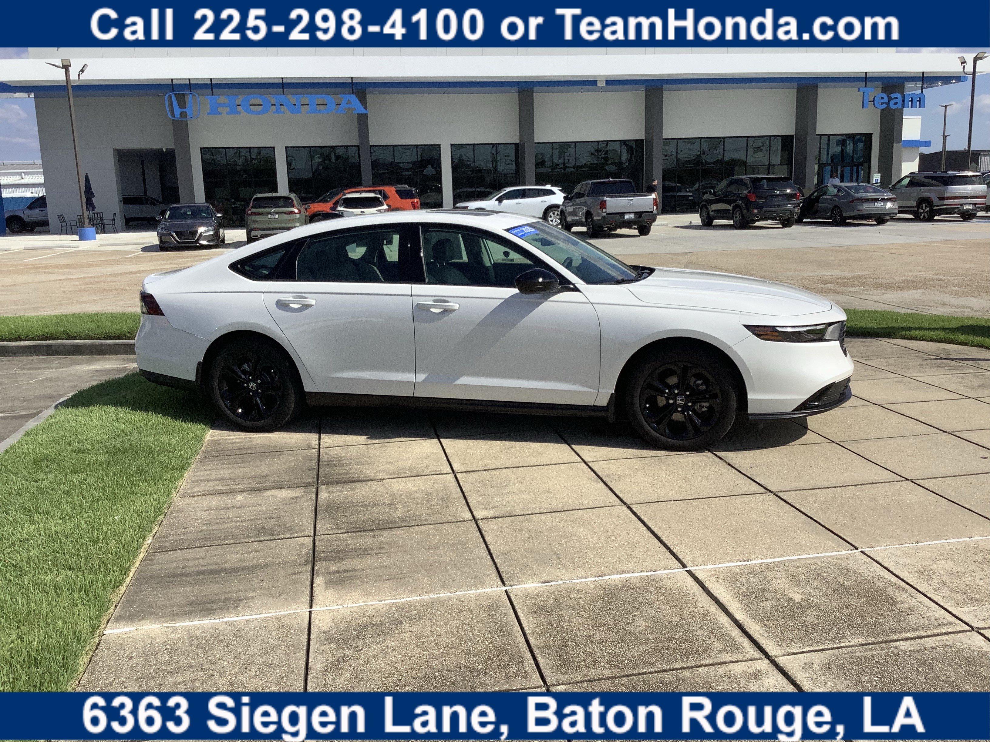 Certified 2025 Honda Accord SE image 1