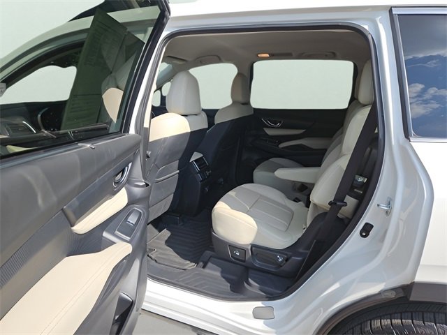 Used 2022 Subaru Ascent Limited image 13