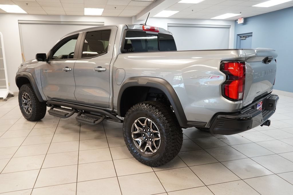 New 2026 Chevrolet Colorado ZR2 w/ Technology Package AWD/4WD image 7