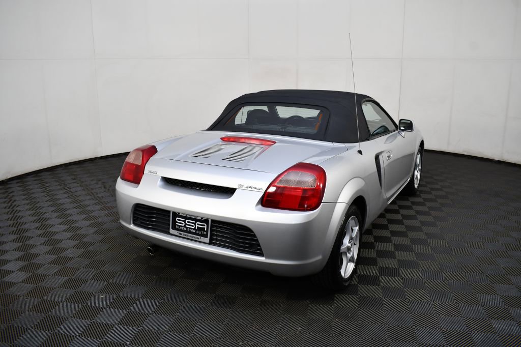 Used 2000 Toyota MR2 image 7