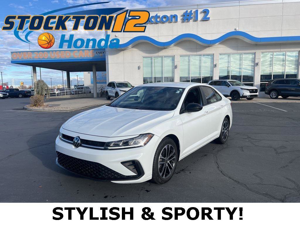 Used 2025 Volkswagen Jetta Sport image 1