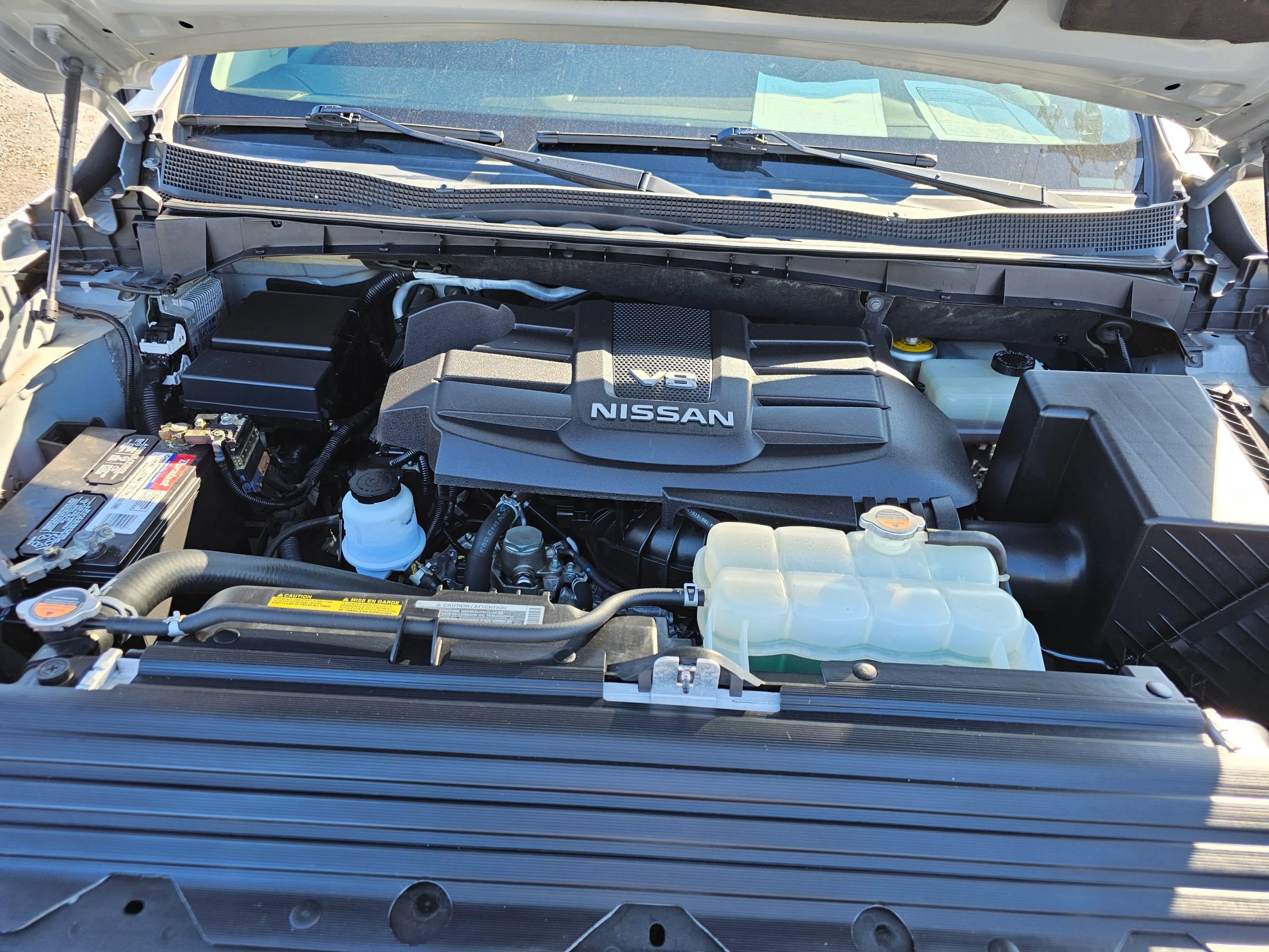 Used 2019 Nissan Titan PRO-4X w/ Pro-4x Convenience Package AWD/4WD image 3
