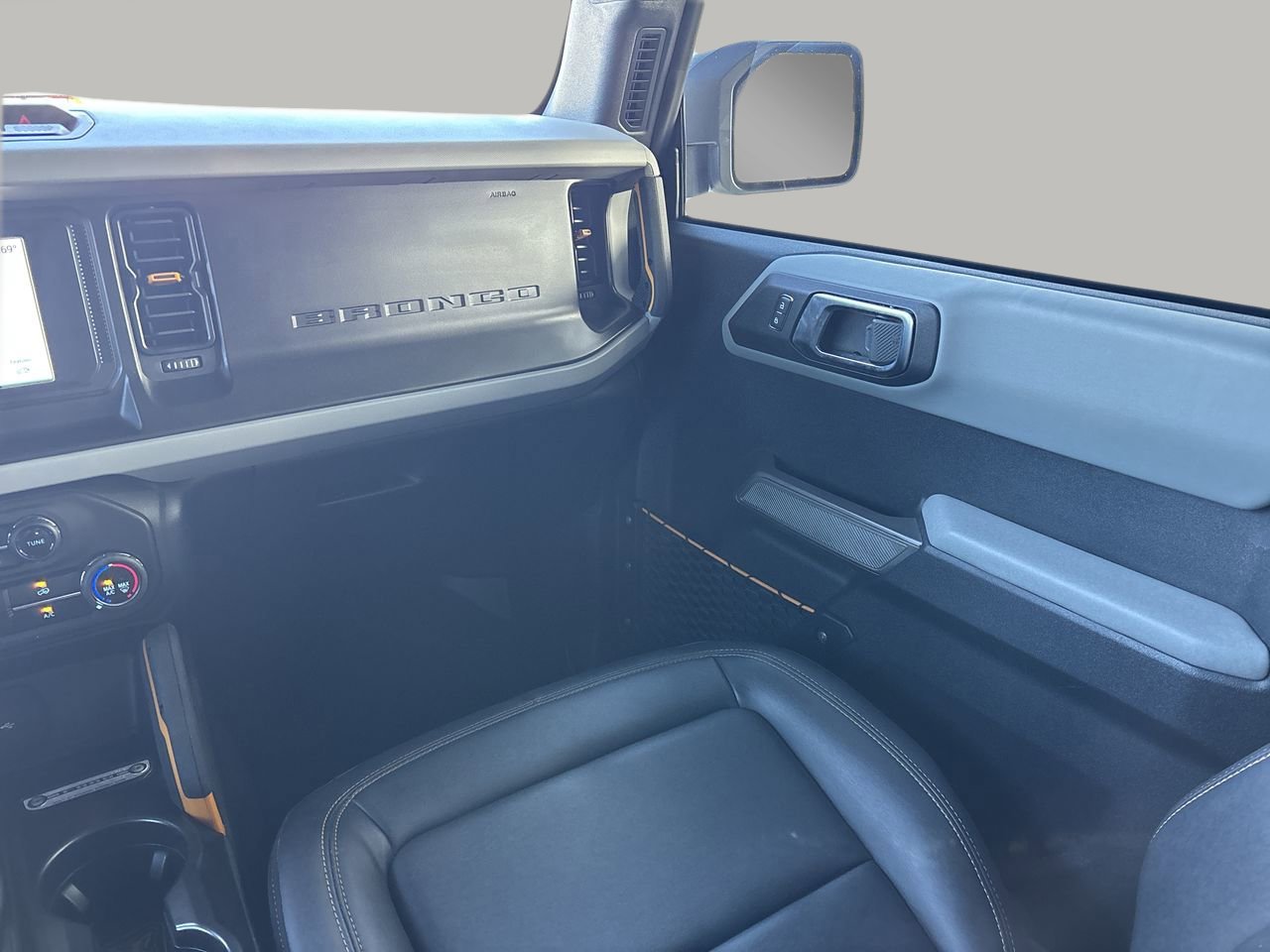 Used 2022 Ford Bronco Badlands image 15