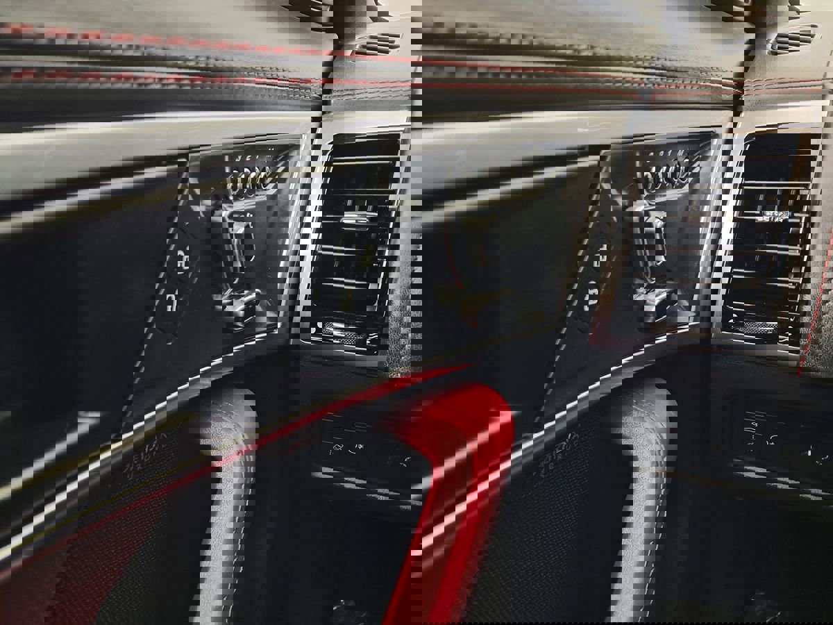 Used 2021 Jaguar F-TYPE Convertible image 26