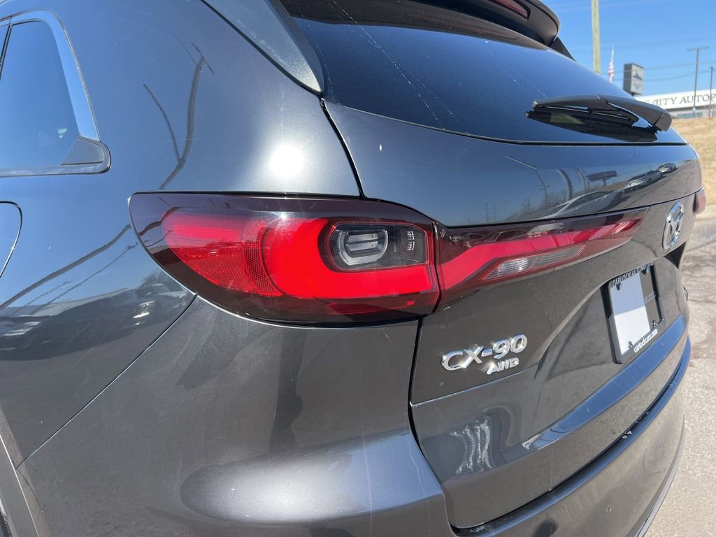 Used 2024 MAZDA CX-90 Plug-In Hybrid w/ Premium Pkg image 13