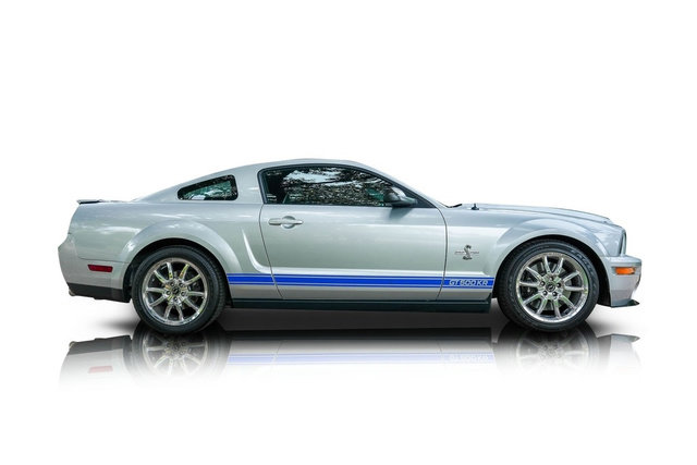 Used 2009 Ford Mustang Shelby GT500 image 2
