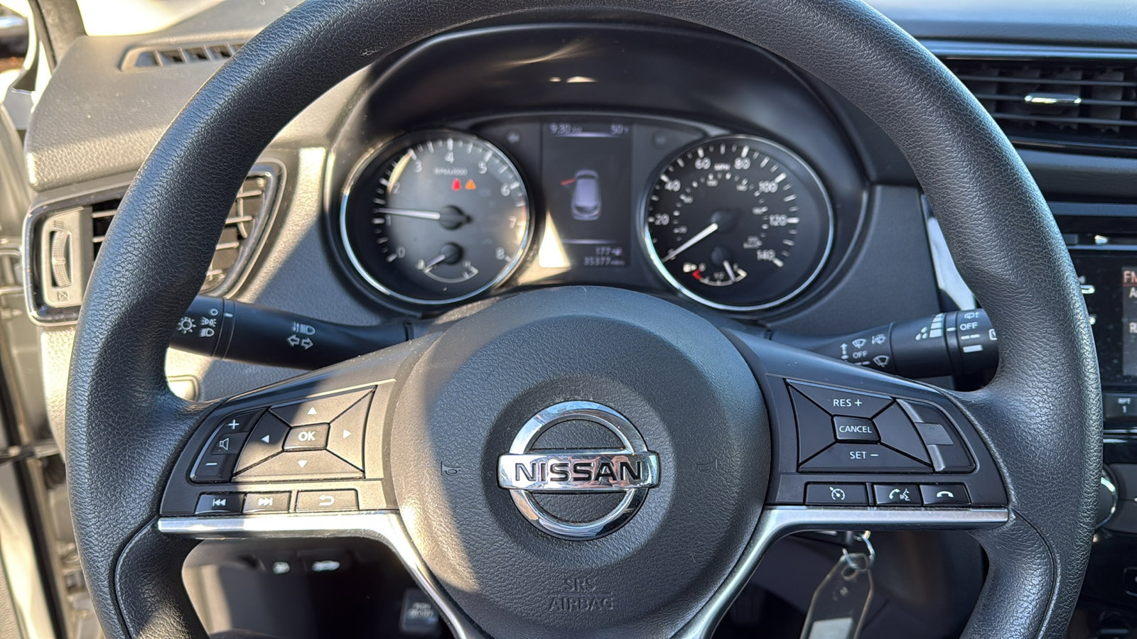 Used 2018 Nissan Rogue Sport S image 9