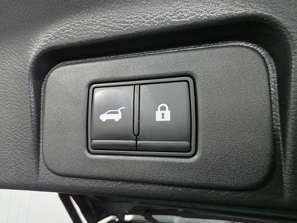 Used 2022 Nissan Rogue SV w/ SV Premium Package AWD/4WD image 18