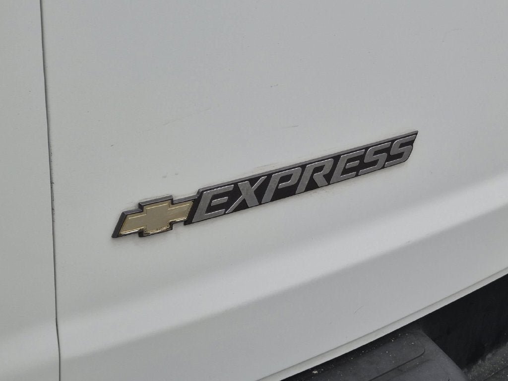 Used 2023 Chevrolet Express 2500 w/ Driver Convenience Package RWD image 31