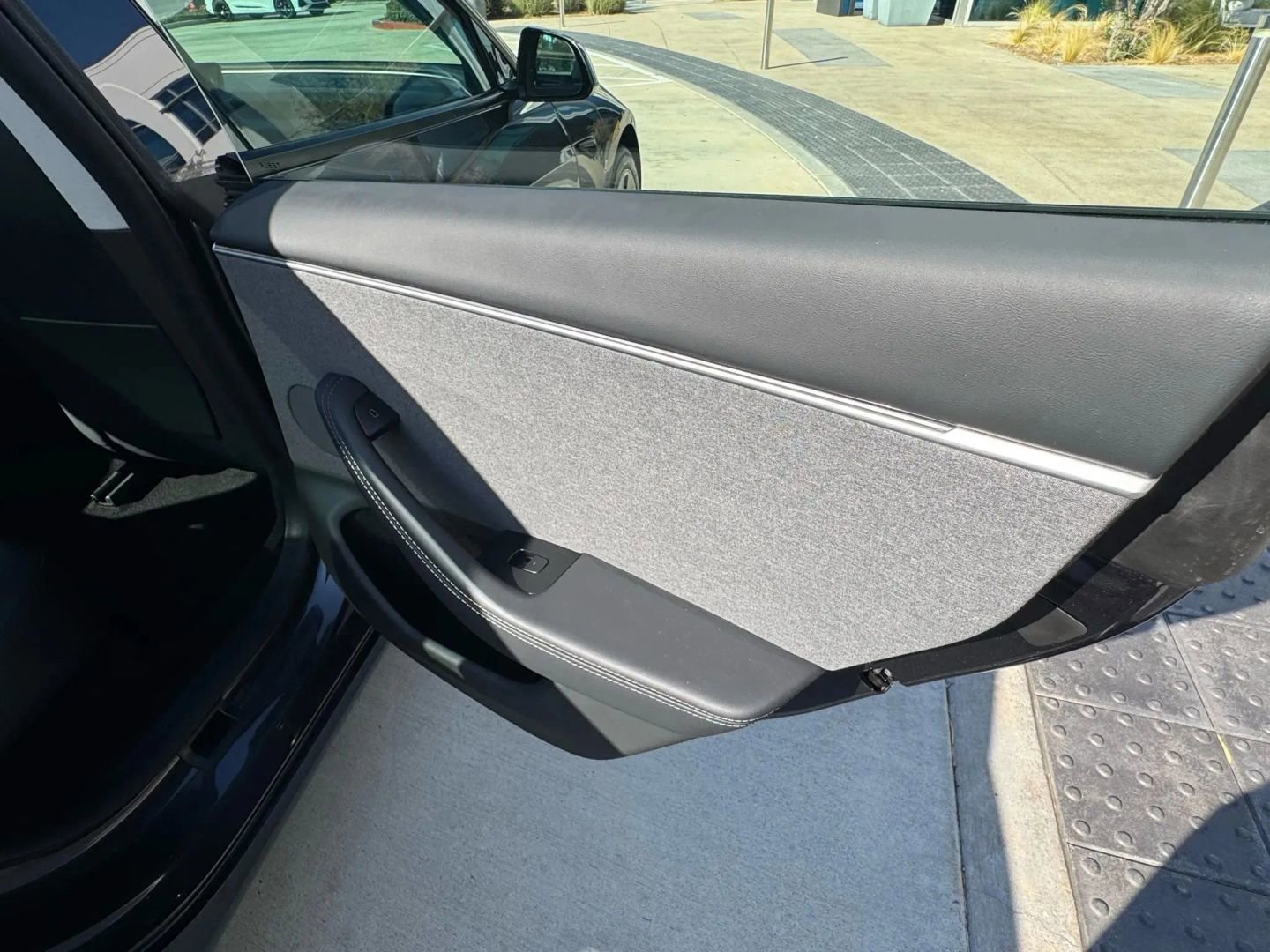 Used 2024 Tesla Model 3 Standard Range image 80