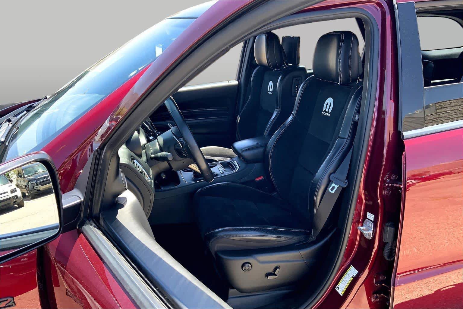 Used 2018 Dodge Durango SRT w/ SRT Interior Appearance Group AWD/4WD image 7