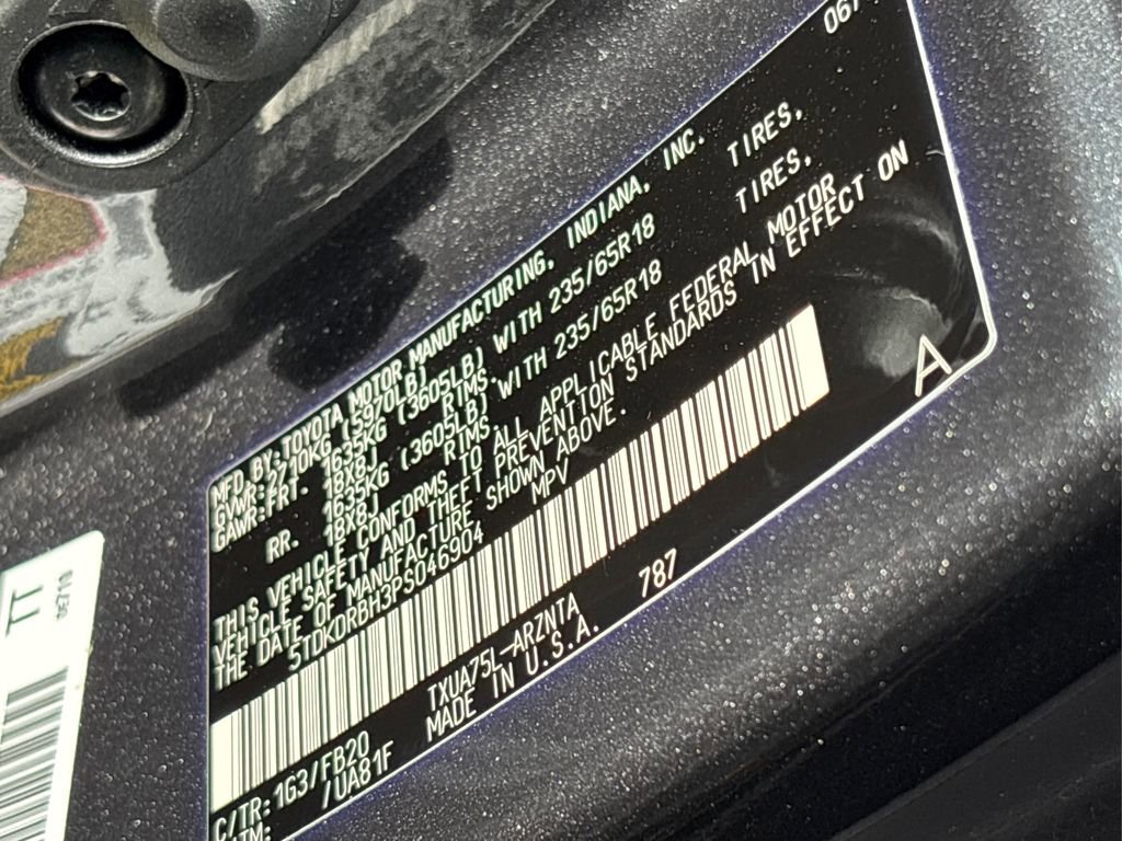 Used 2023 Toyota Highlander LE image 17