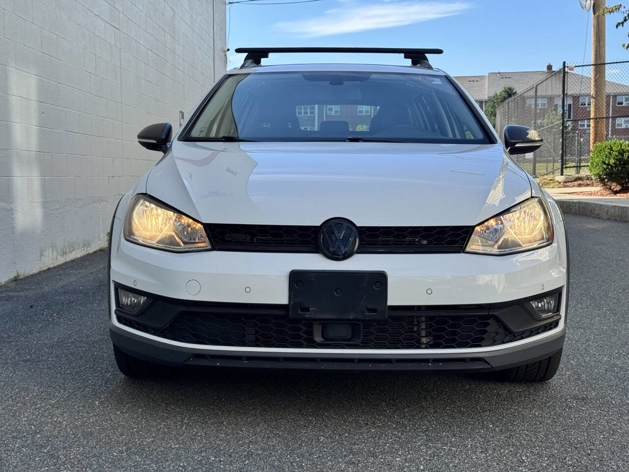 Used 2017 Volkswagen Golf Alltrack SE image 5