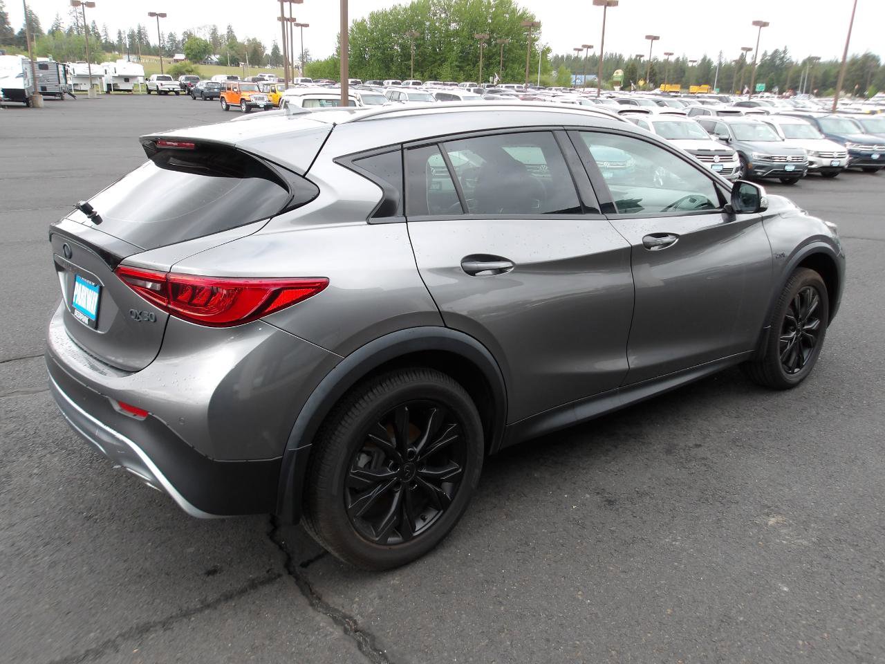 Used 2018 INFINITI QX30 Premium w/ Navigation Package AWD/4WD image 5
