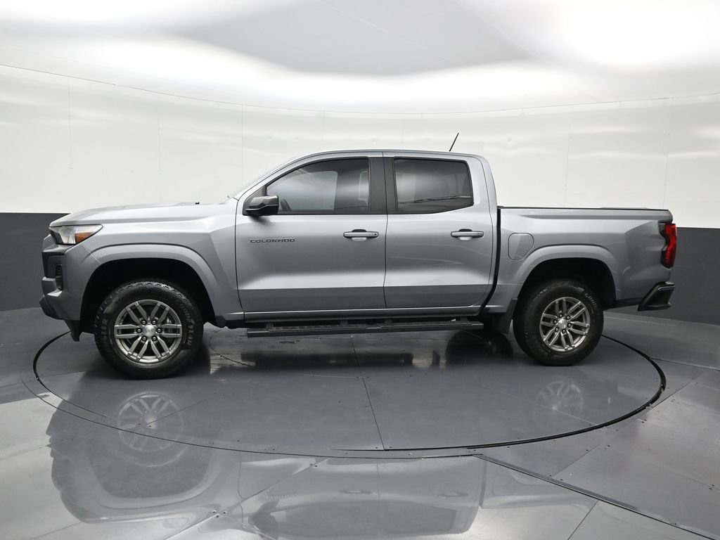 Used 2023 Chevrolet Colorado LT w/ LT Convenience Package image 2