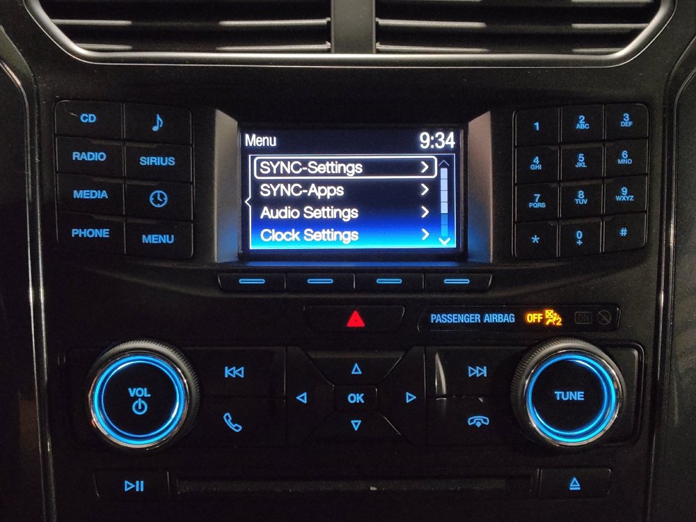 Used 2017 Ford Explorer XLT FWD image 25