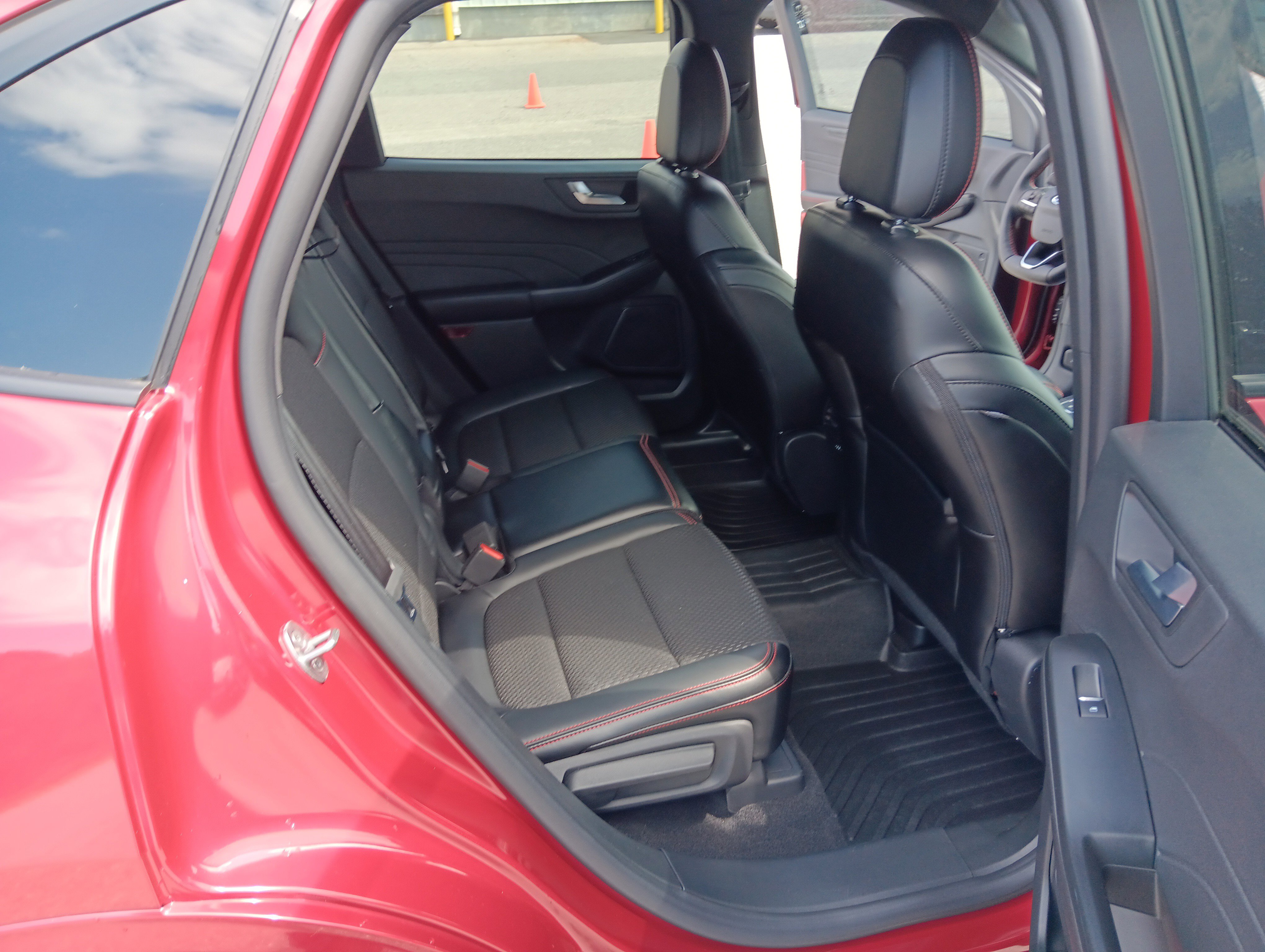 Used 2024 Ford Escape ST-Line w/ Tech Pack #1 image 18