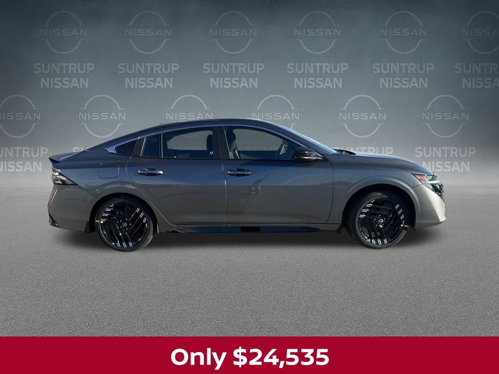 New 2026 Nissan Sentra SR w/ Floor Mat Package image 6