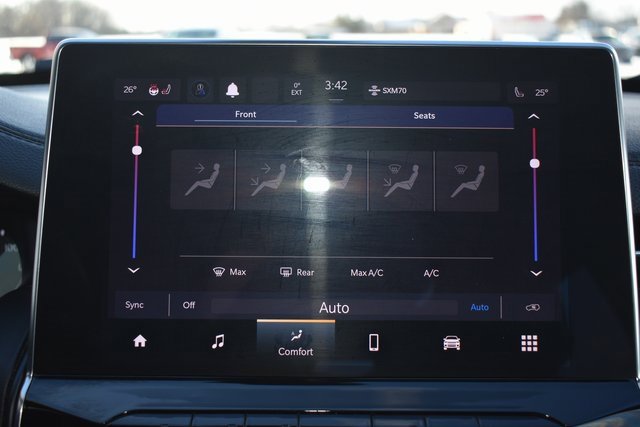 Used 2023 Jeep Compass Limited image 23