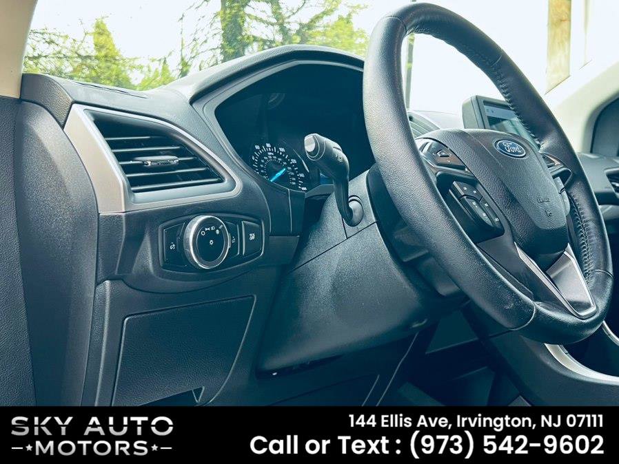 Used 2023 Ford Edge SEL AWD/4WD image 17
