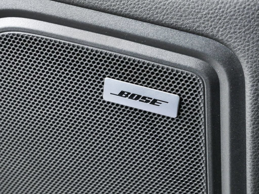 New 2026 Porsche Macan AWD/4WD image 7