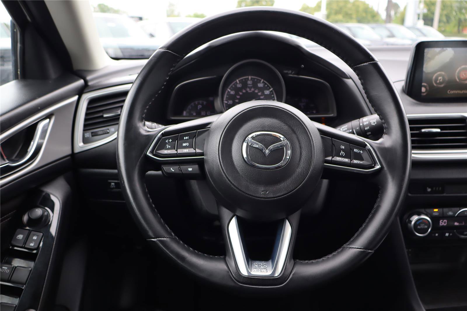 Used 2017 MAZDA MAZDA3 Touring FWD image 15