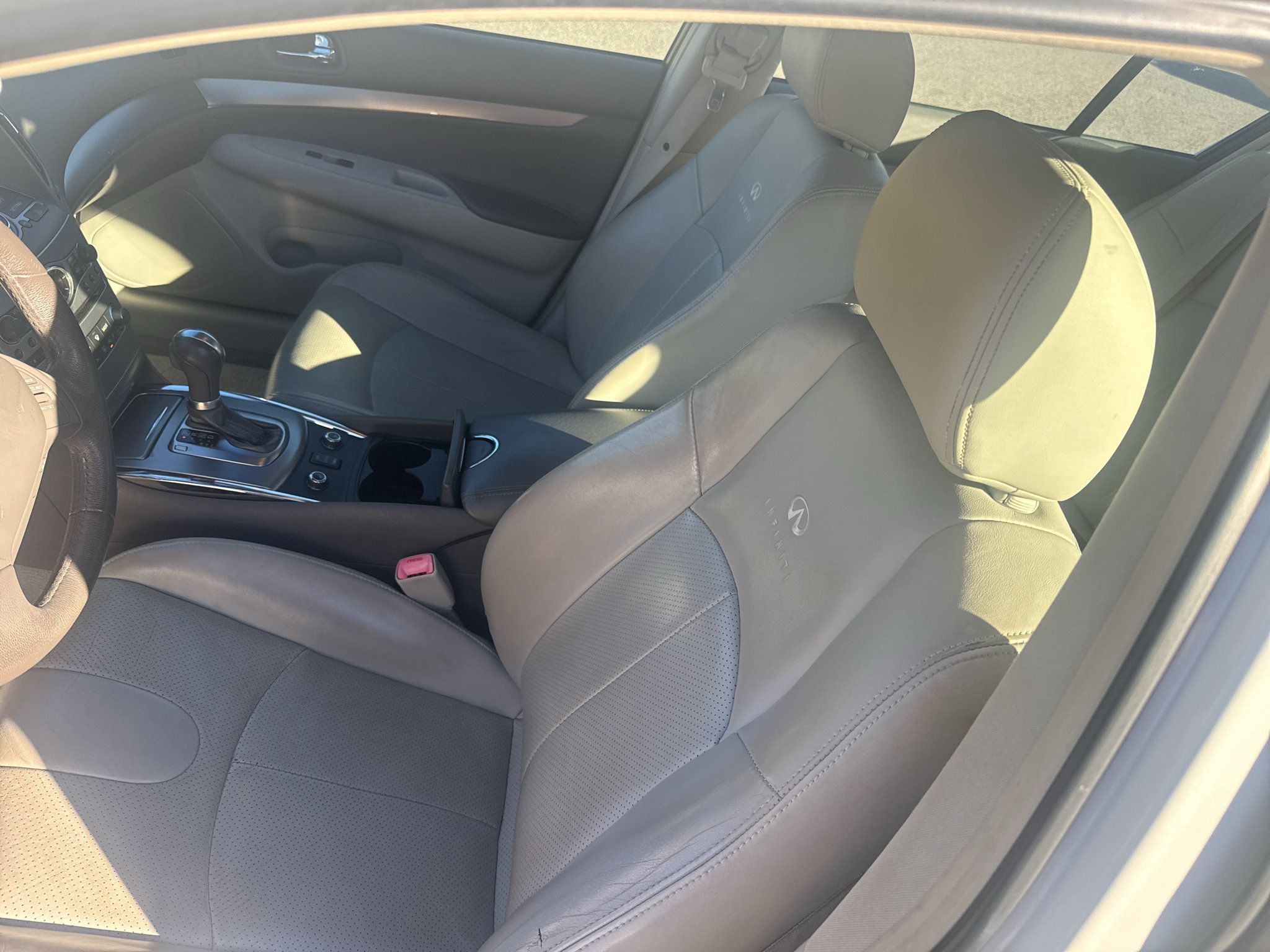 Used 2012 INFINITI G25 x AWD/4WD image 3