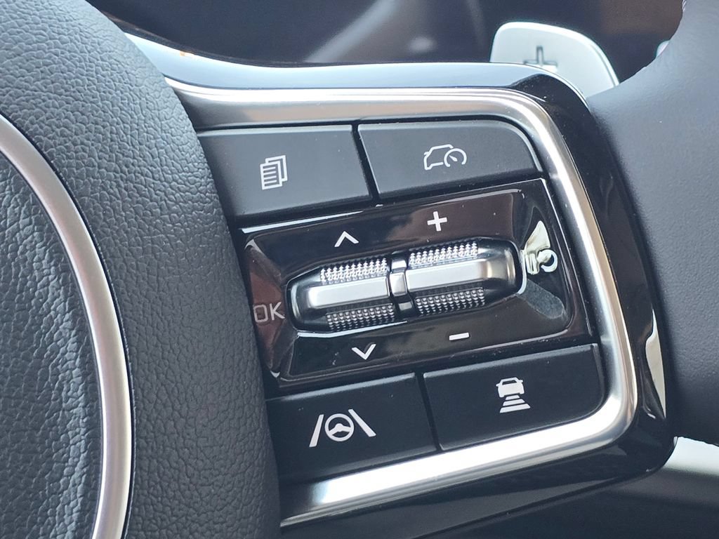 New 2026 Kia Carnival LXS FWD image 17