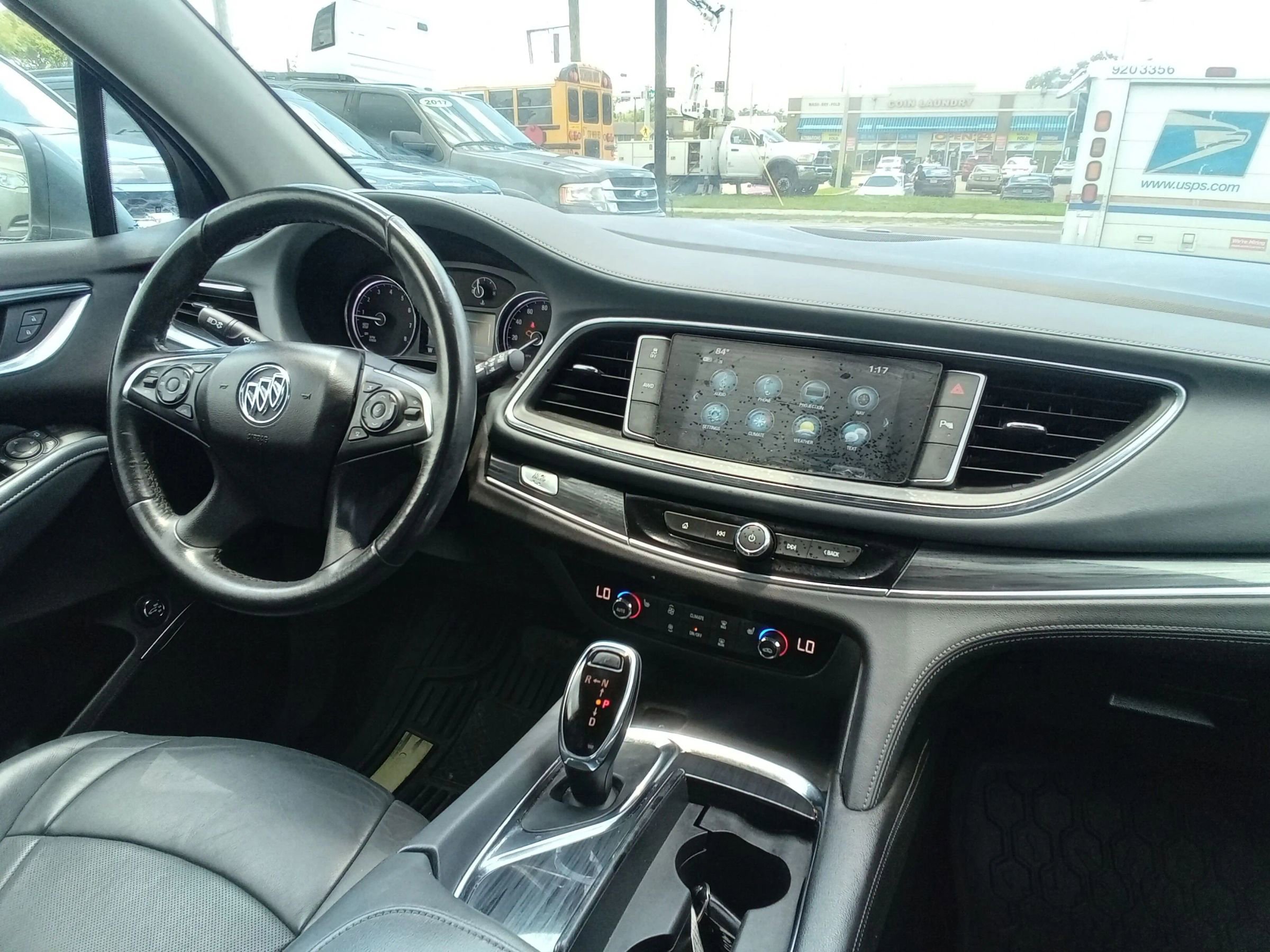 Used 2018 Buick Enclave Essence image 14