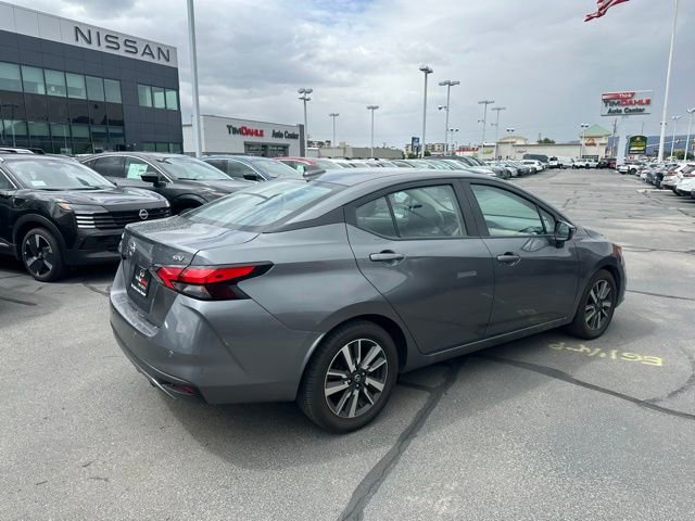 Used 2021 Nissan Versa SV FWD image 12
