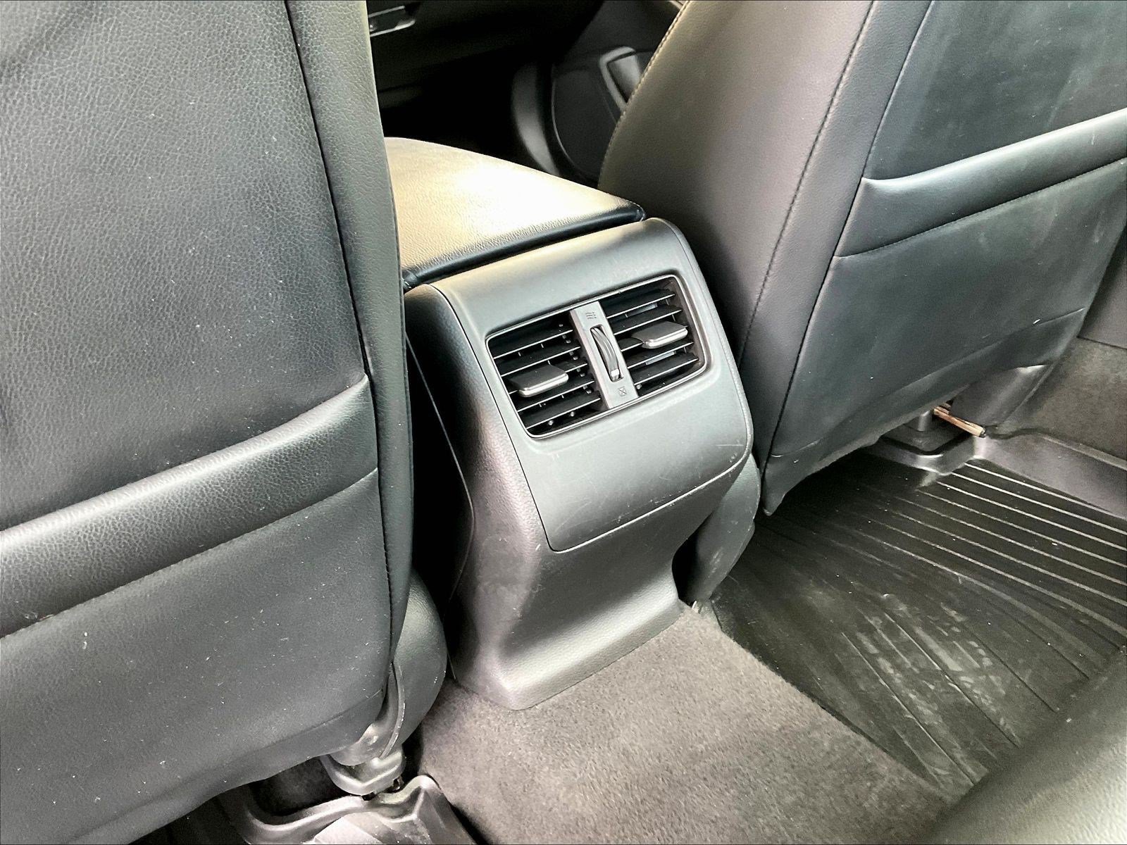Used 2018 Honda Accord EX-L image 10