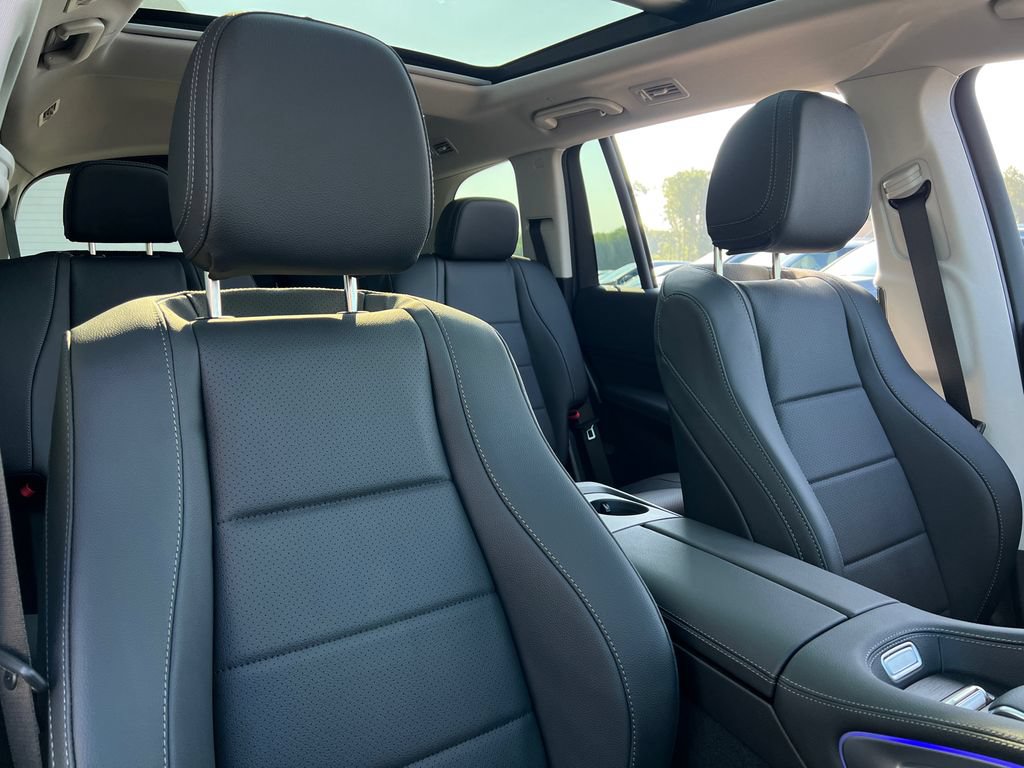 New 2026 Mercedes-Benz GLS 450 4MATIC image 28