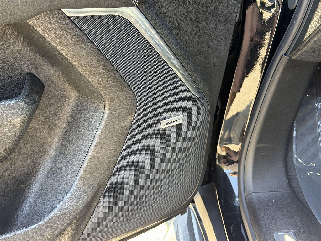 Used 2024 GMC Yukon Denali AWD/4WD image 23