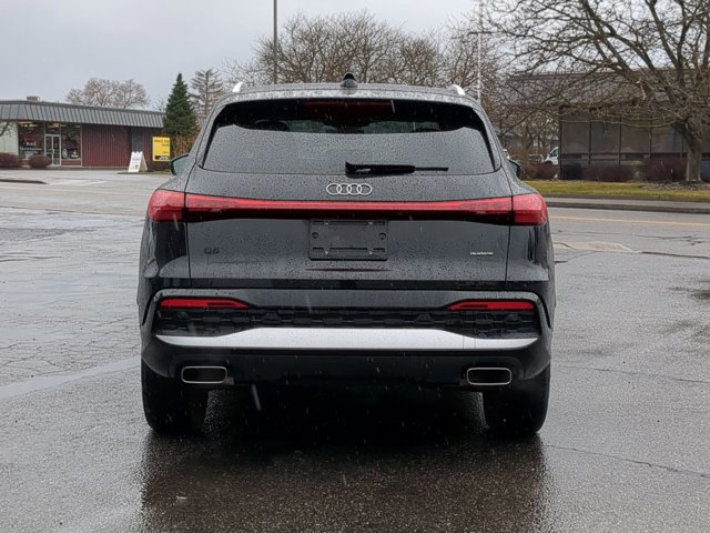 Used 2025 Audi Q5 Premium w/ Convenience Package image 7