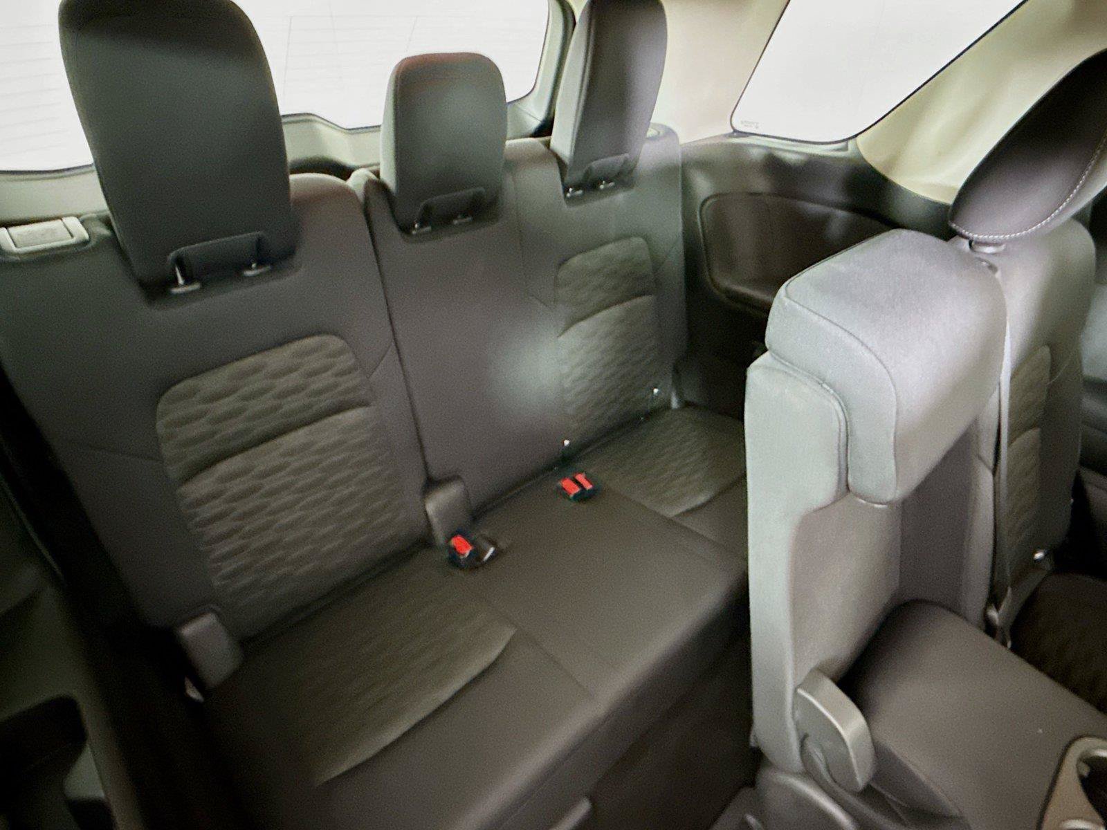 Used 2025 Nissan Pathfinder SV AWD/4WD image 26