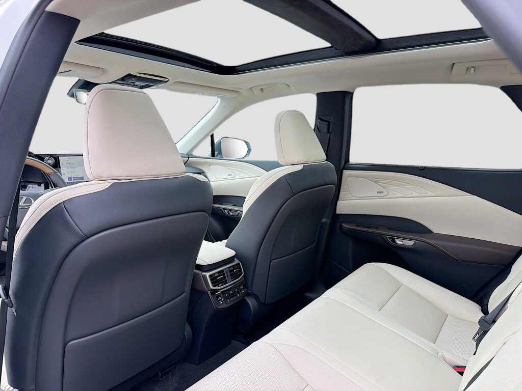 New 2026 Lexus RX 350 AWD image 6
