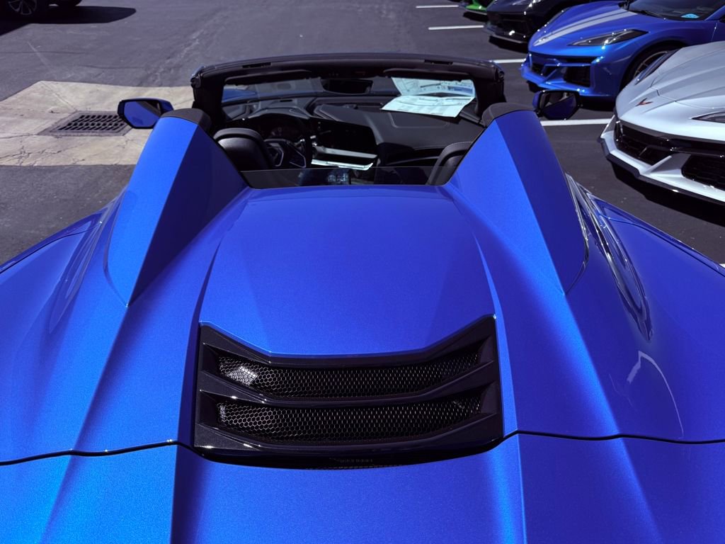 New 2026 Chevrolet Corvette Stingray Convertible w/ Battery Protection Package image 15