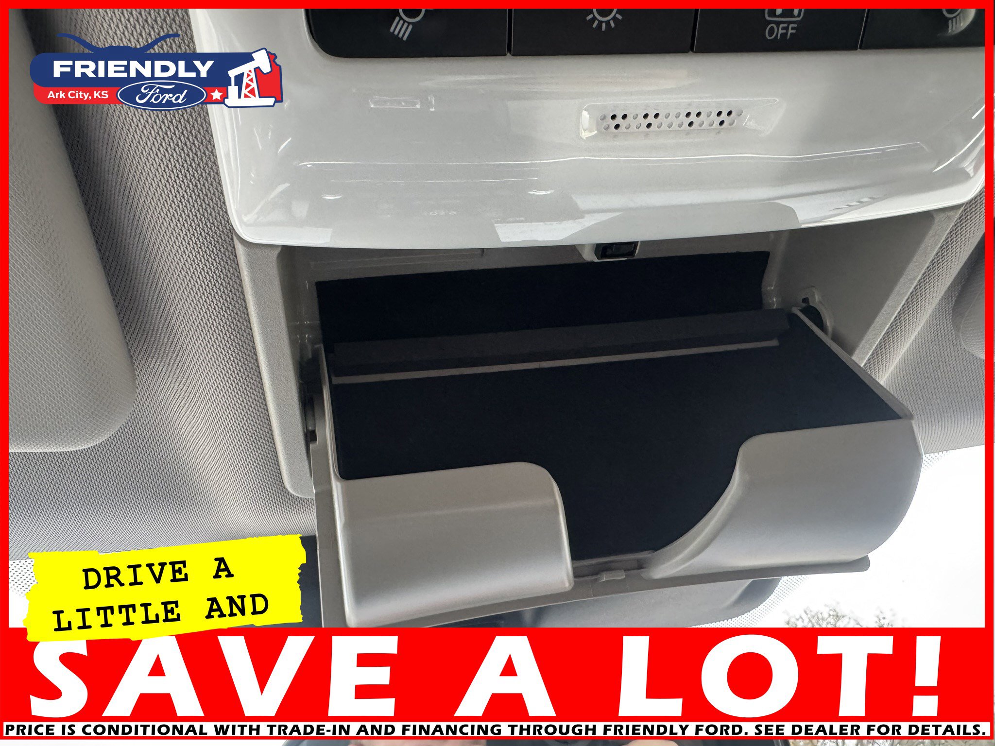 Used 2024 Mitsubishi Outlander SE image 37