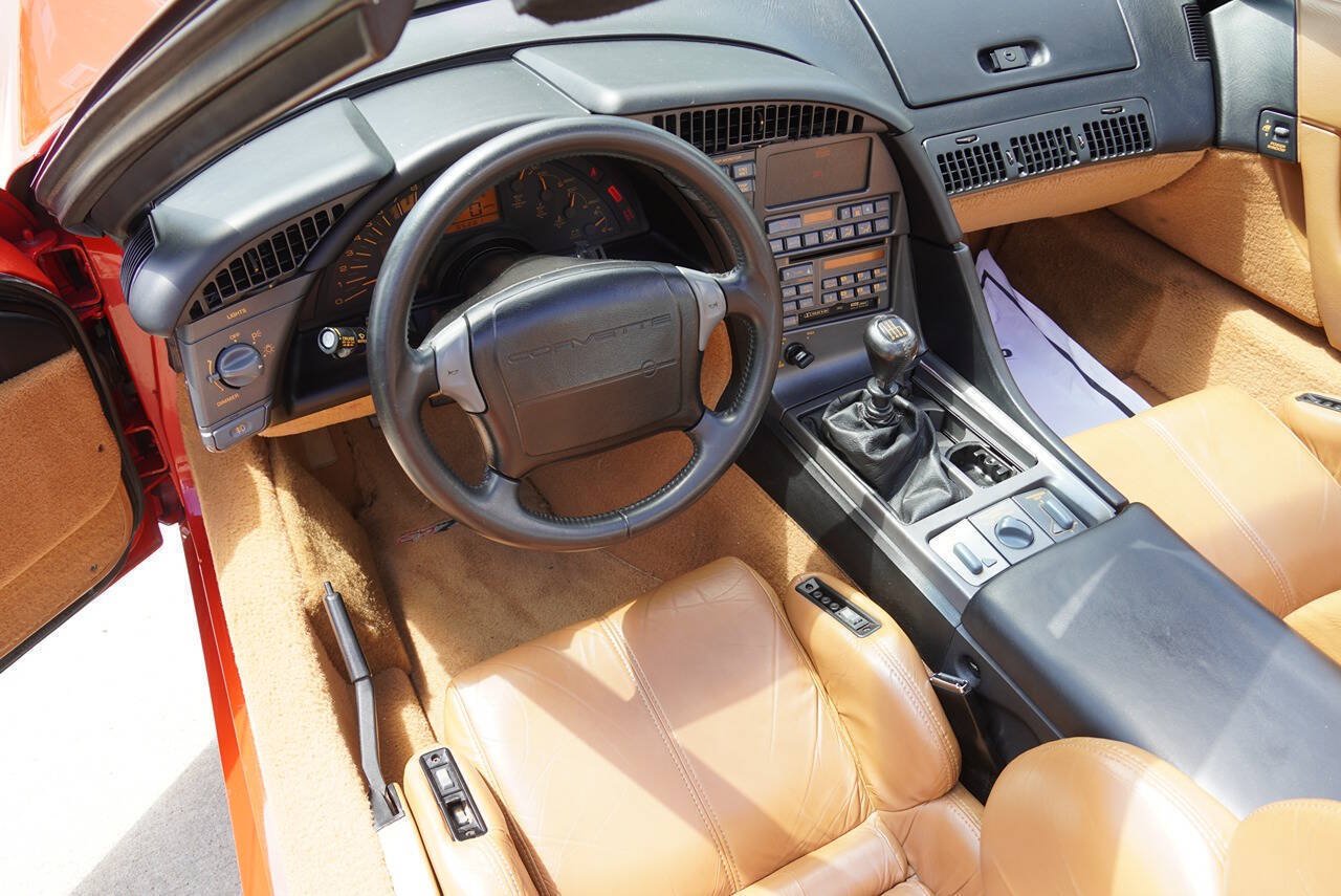 Used 1990 Chevrolet Corvette ZR-1 RWD image 28