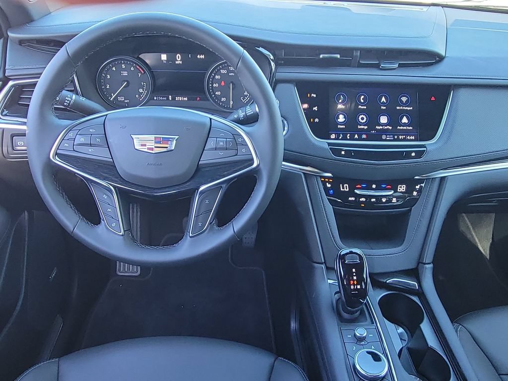 Used 2026 Cadillac XT5 Premium Luxury w/ Driver Assist Package FWD image 11
