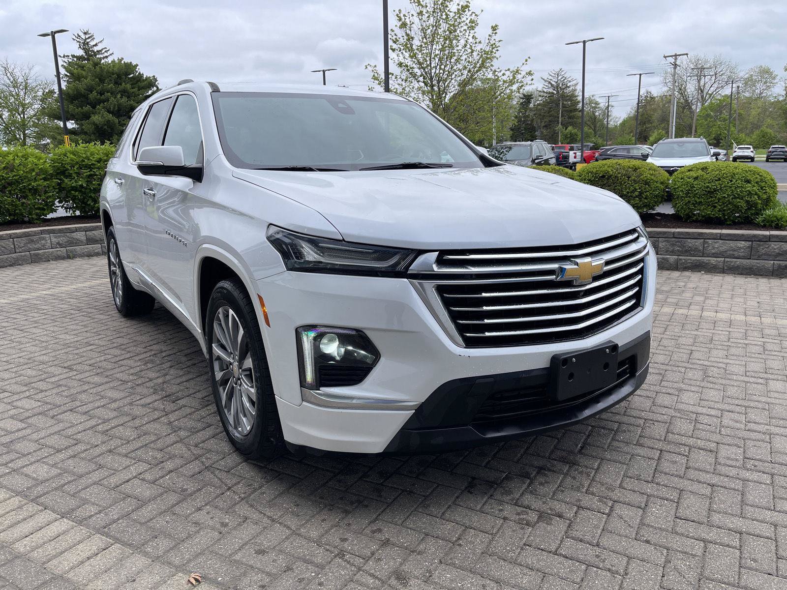 Used 2023 Chevrolet Traverse Premier w/ LPO, Floor Liner Package AWD/4WD image 7