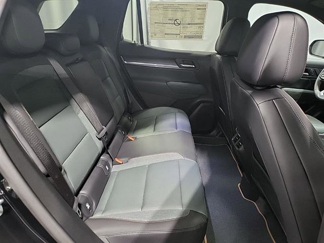 New 2026 GMC Terrain AT4 w/ Convenience Package III image 32